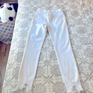 brand new white denim jeans w distressed ankle. Never worn!!